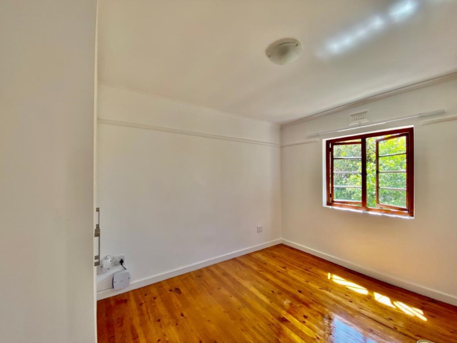 3 Bedroom Property for Sale in Vredehoek Western Cape